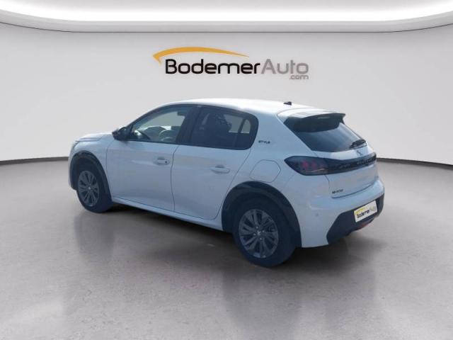 Peugeot 208 image 4
