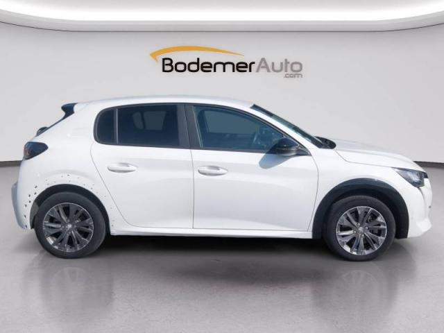 Peugeot 208 image 3