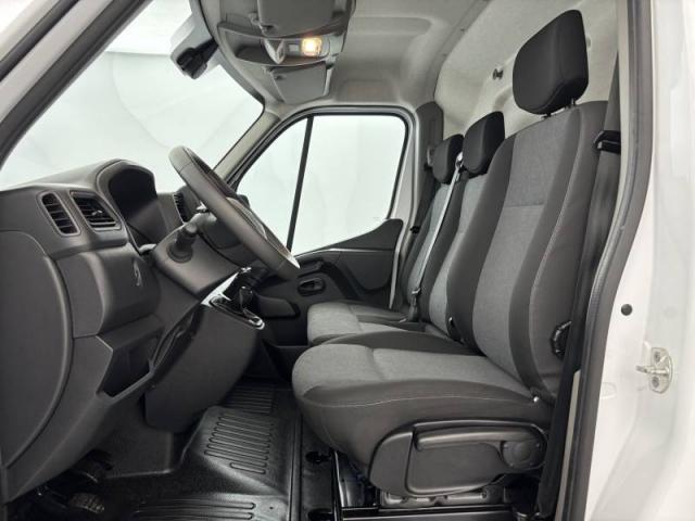 Renault Master image 7