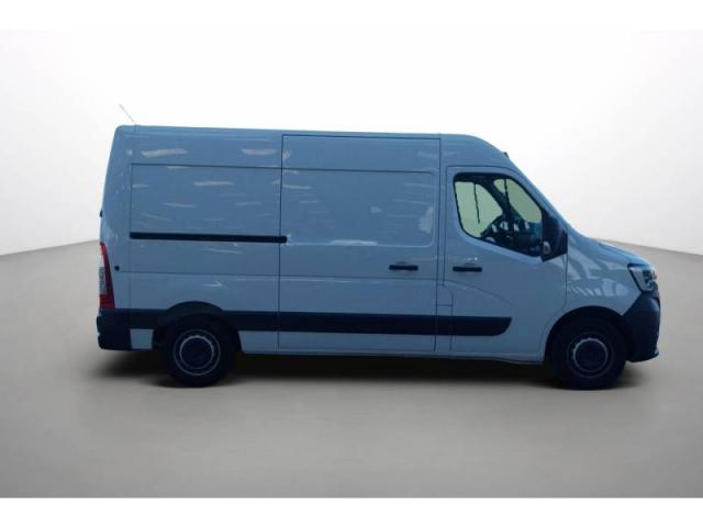 Renault Master image 1