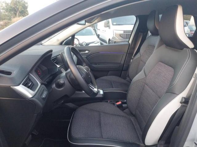 Renault Captur image 2