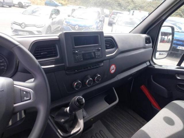Renault Master image 8
