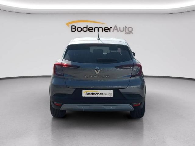 Renault Captur image 2