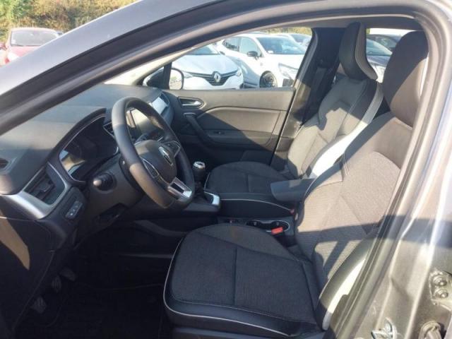 Renault Captur image 2