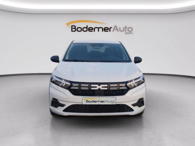 Dacia Sandero image 2