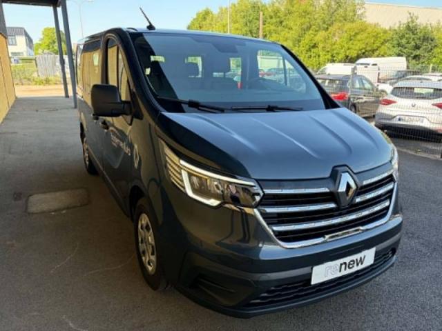 Renault Trafic image 2