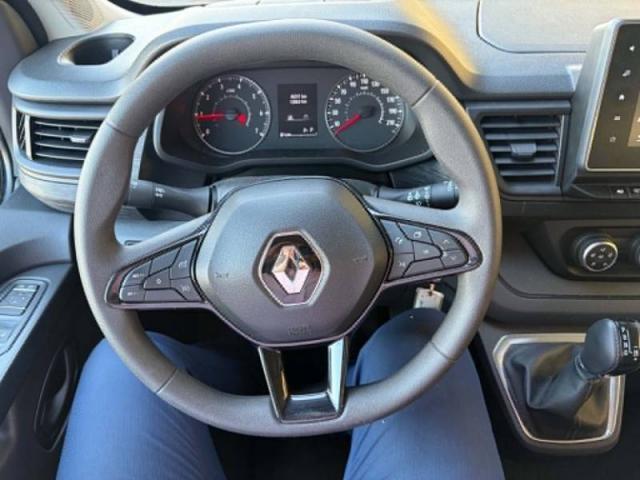 Renault Trafic image 3