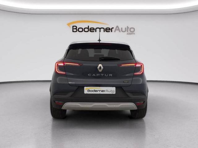 Renault Captur image 2