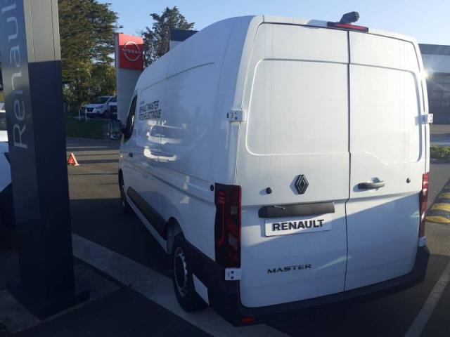 Renault Master image 9