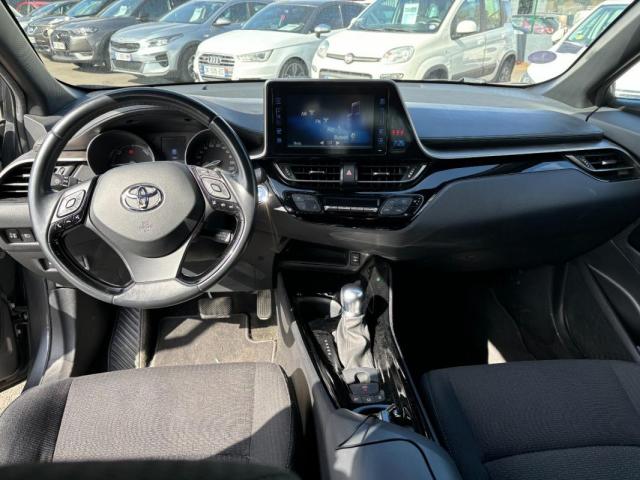 Toyota C-Hr image 2