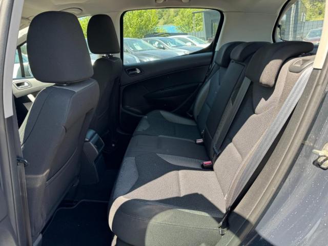 Peugeot 308 image 1