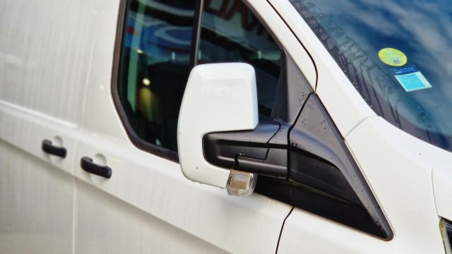 Ford Transit Custom image 3