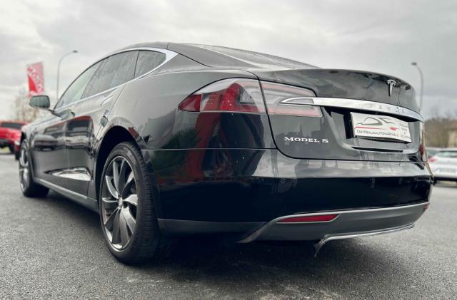 Tesla Model S image 7
