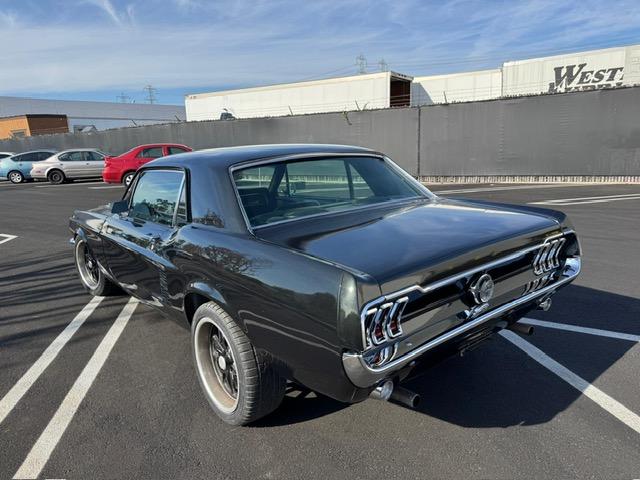 Ford Mustang image 3