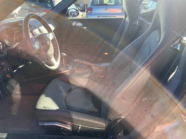 Porsche 987 image 2