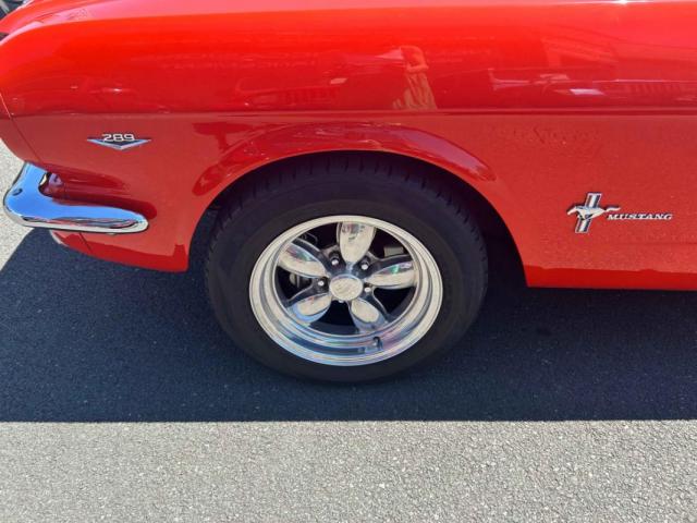 Ford Mustang image 2