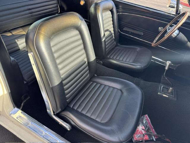 Ford Mustang image 4