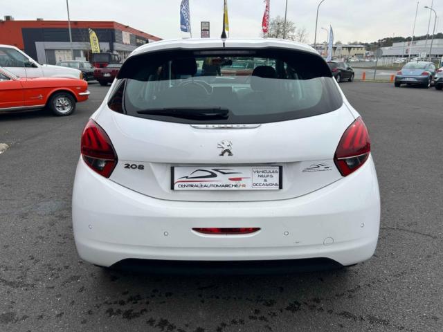 Peugeot 208 image 5