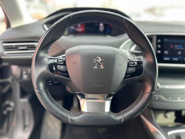 Peugeot 308 image 2