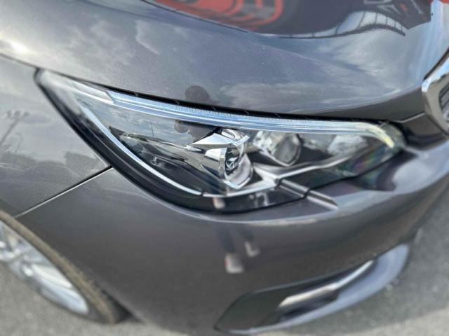 Peugeot 308 image 1