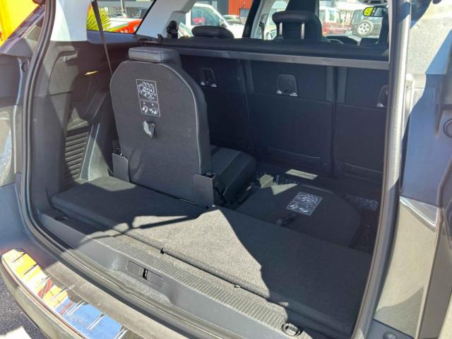 Peugeot 5008 image 8