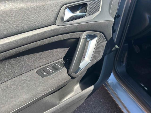 Peugeot 308 image 1