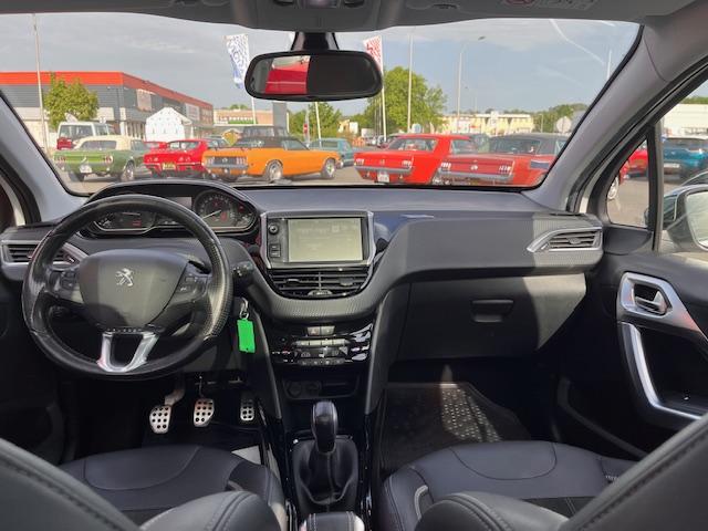 Peugeot 2008 image 1
