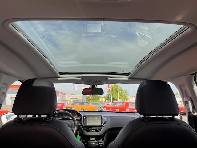 Peugeot 2008 image 6