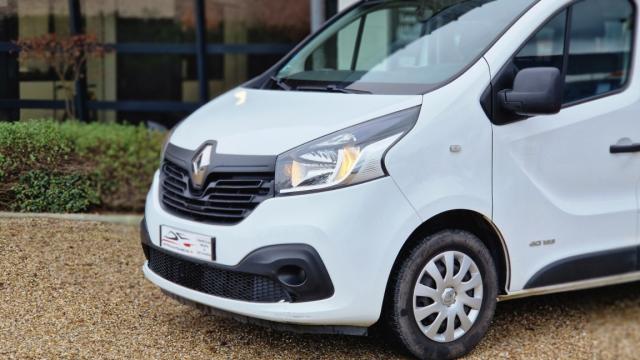 Renault Trafic image 5