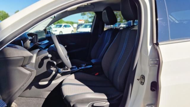 Peugeot 208 image 1