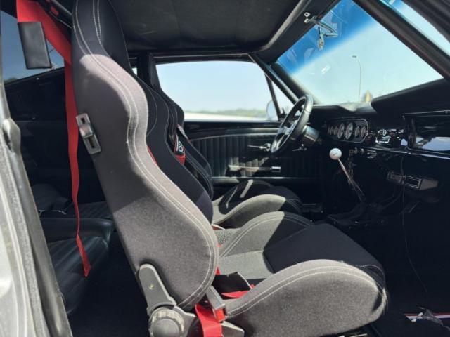 Ford Mustang image 9