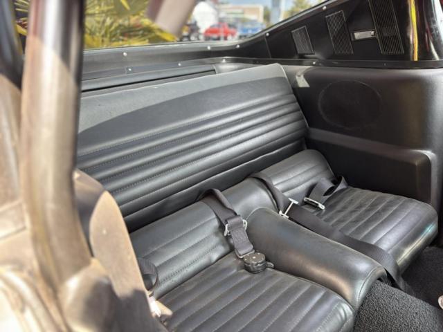 Ford Mustang image 6