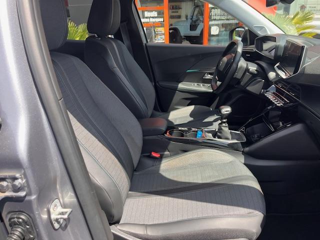 Peugeot 2008 image 8