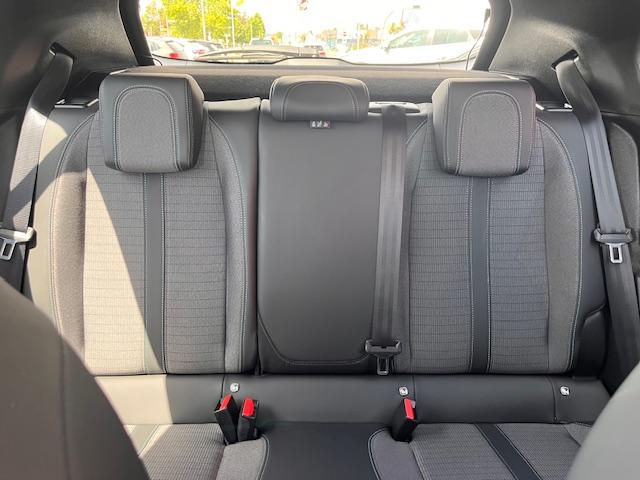 Peugeot 2008 image 6