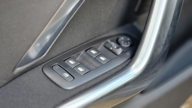 Peugeot 2008 image 5