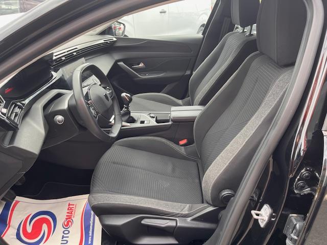 Peugeot 308 image 6