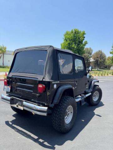 Jeep Wrangler image 7