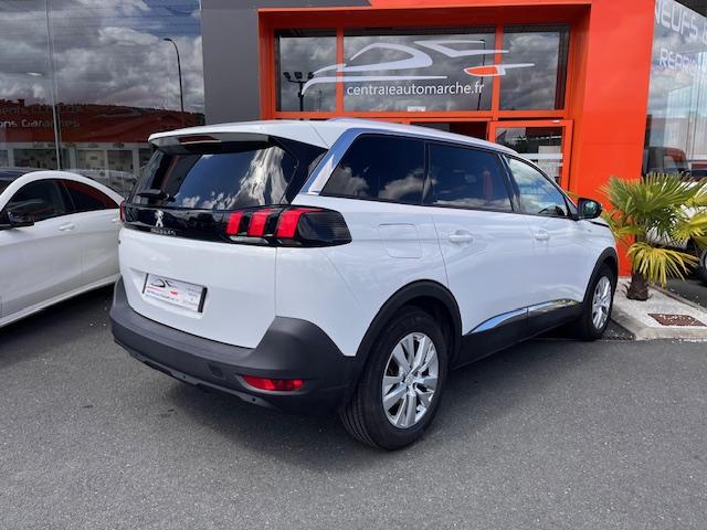 Peugeot 5008 image 2