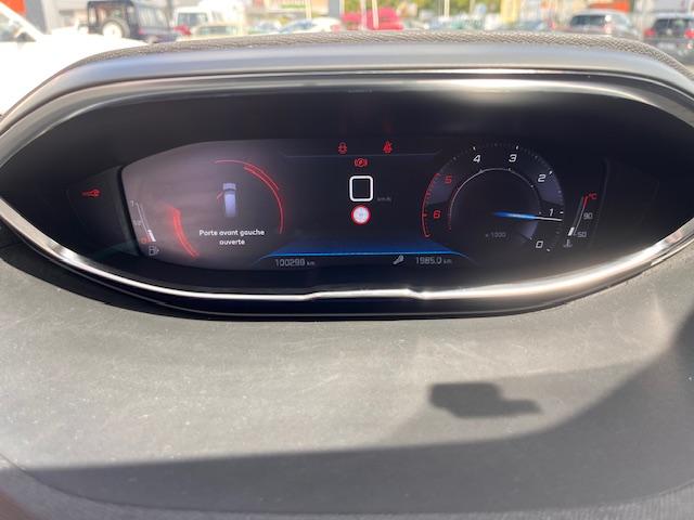 Peugeot 5008 image 3