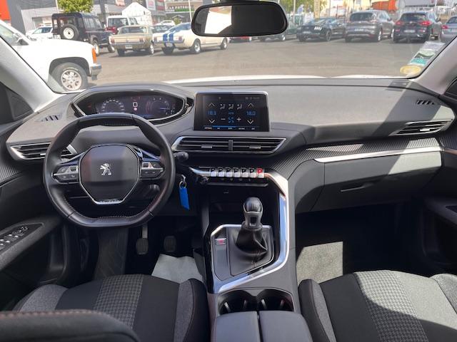 Peugeot 5008 image 8