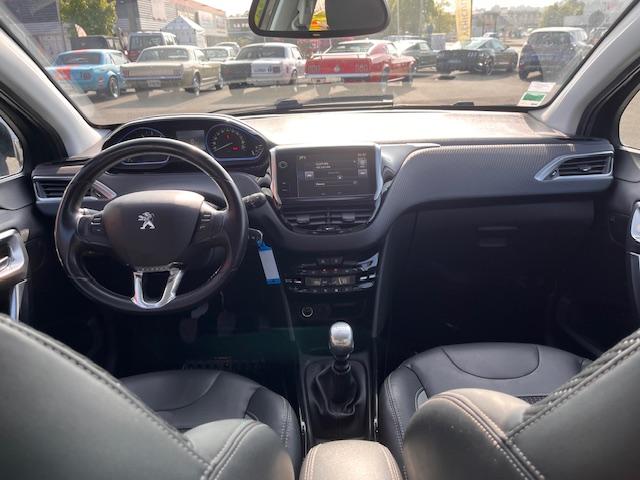 Peugeot 2008 image 7