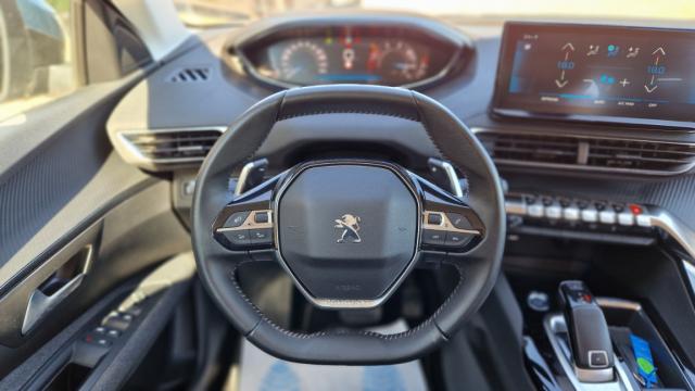 Peugeot 5008 image 4