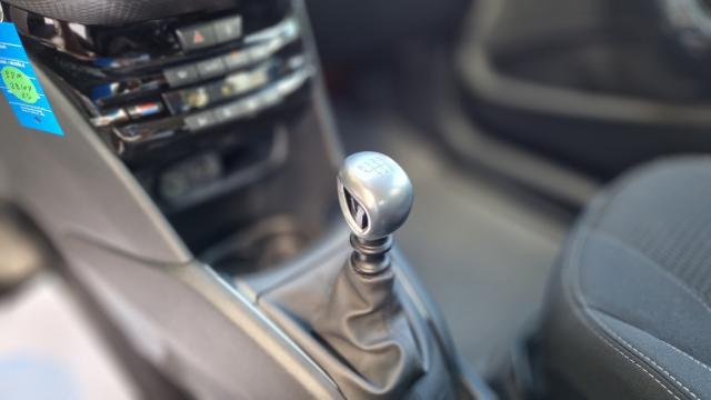Peugeot 208 image 4