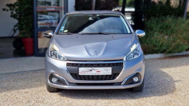 Peugeot 208 image 3