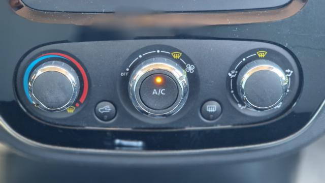 Renault Captur image 1