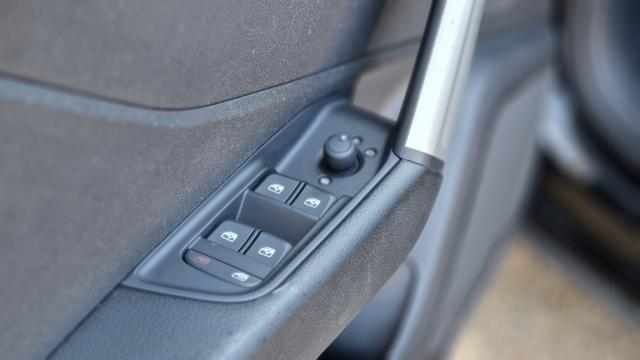 Audi Q2 image 8