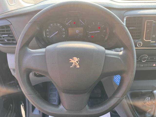 Peugeot Expert image 1