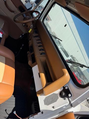 Jeep Wrangler image 6