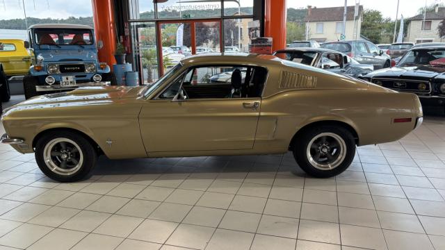 Ford Mustang image 7