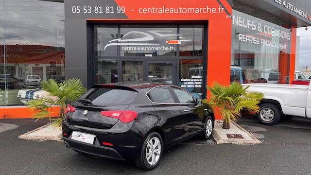 Alfa Romeo Giulietta image 8
